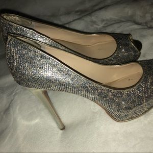 GUESS HEELS